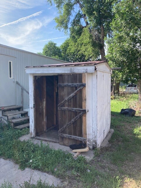 Building Photo - 2900 Grand Ave