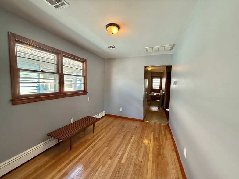 Building Photo - 749 Cleveland Ave