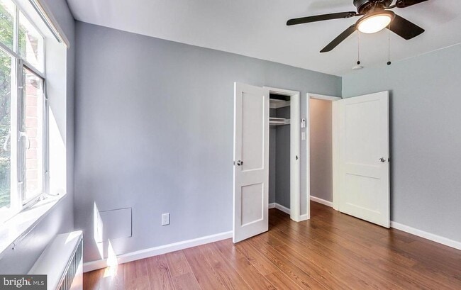 Building Photo - 10301 Montrose Ave