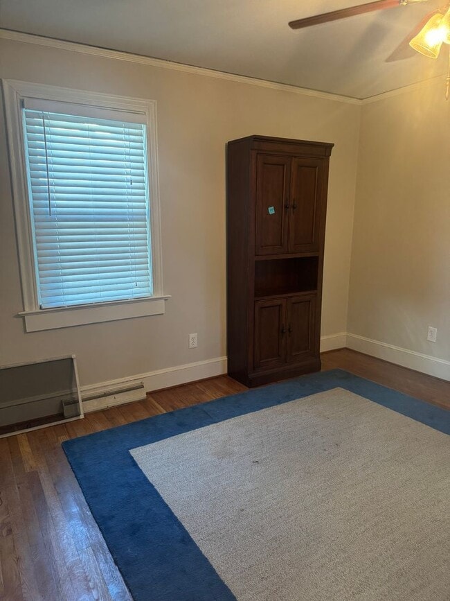 Building Photo - Fantastic Location & Price......More pictu...