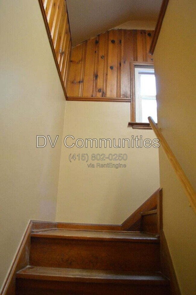 Building Photo - 23805 E Groveland Rd
