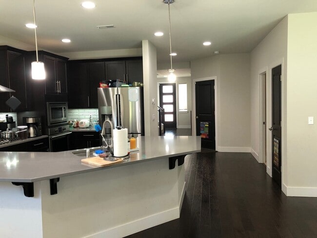 Building Photo - Majestic Home at Silver Peak Estates with 5 Bed and 3 Bath