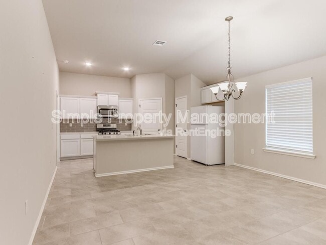Building Photo - 4700 Crystal Hill Dr