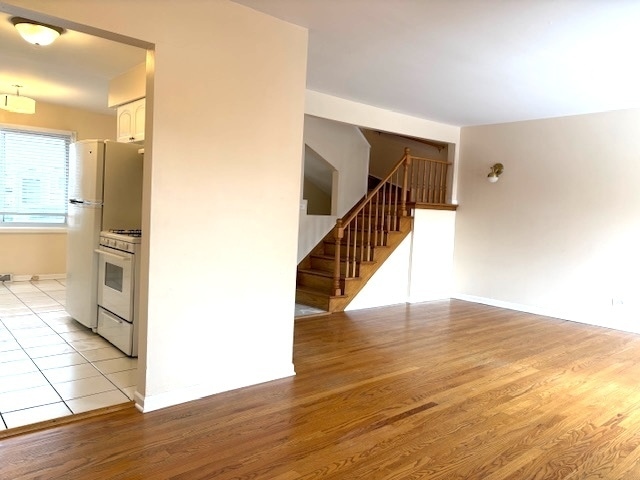 Building Photo - 811 Hibbard Rd