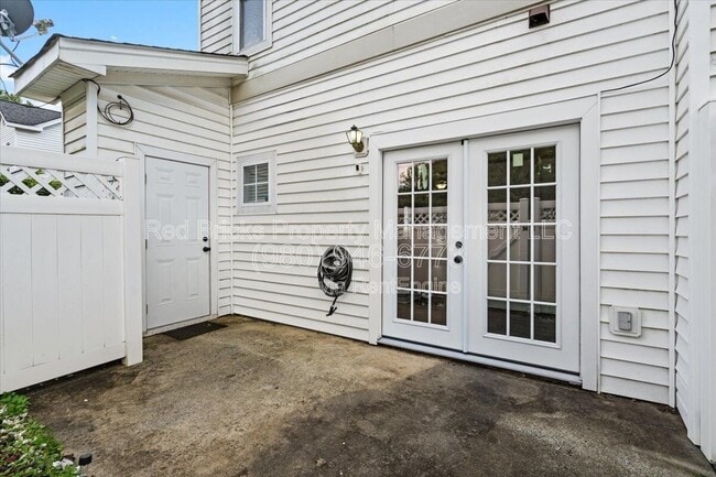 Building Photo - 6443 Mallard View Ln