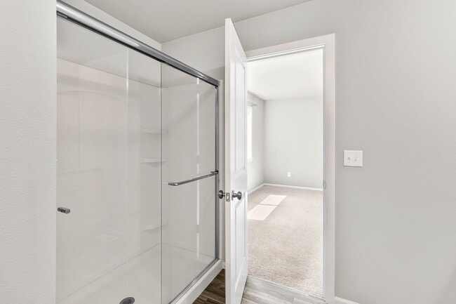 Building Photo - Modern 3-Bed Home in Lacey - $25K+ in Upgr...
