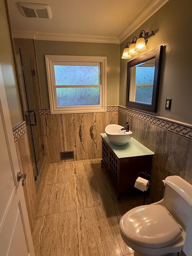 Building Photo - Stunning Saratoga Home; 3 Bedroom + Loft Must See!!