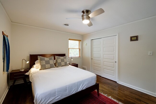 Building Photo - Bethesda (Walter Johnson HS) 4BR/3BA Detached Available for Multi-Year Lease