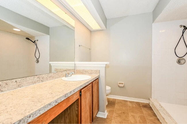 Building Photo - 1371 High Plains Dr W
