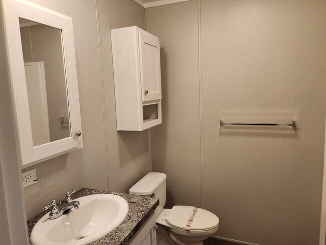 Building Photo - 25 E Arizona