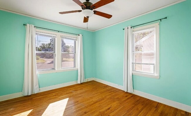 Building Photo - 4509 Hickman Rd