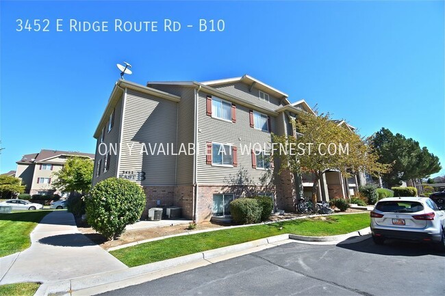 Building Photo - Breathtaking 3 Bed Eagle Mountain Condo! N...