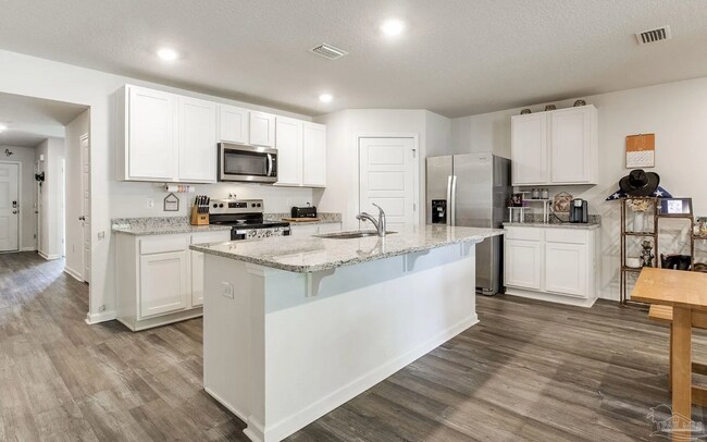 Building Photo - 9768 MilleeLoop