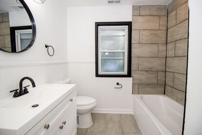 Building Photo - 6491 Clearair Dr