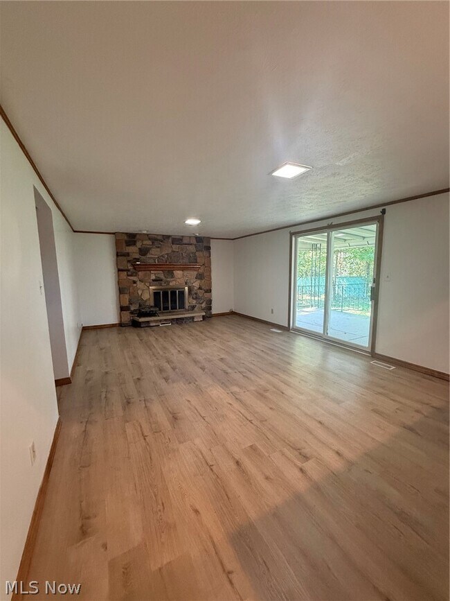 Building Photo - 6580 Forest Glen Ave