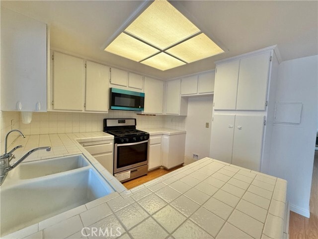 Building Photo - 444 W Huntington Dr