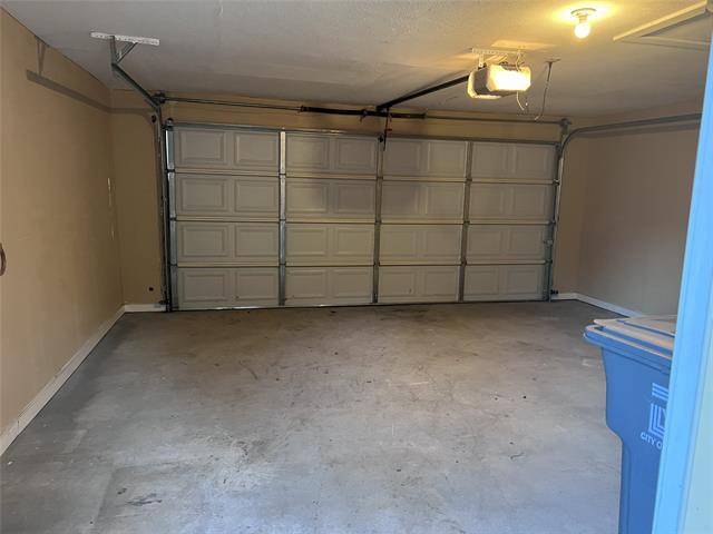 Building Photo - 3728 Seguin Dr