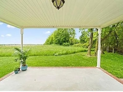 Building Photo - 2825 Brewster Dr