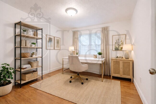 Building Photo - Avail June 1st! Renovated Crafton 2BR Apt, A/C, Private laundry/storage, Parking, Pets OK!