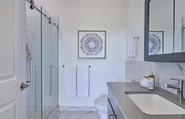 Building Photo - 250 AVENUE E