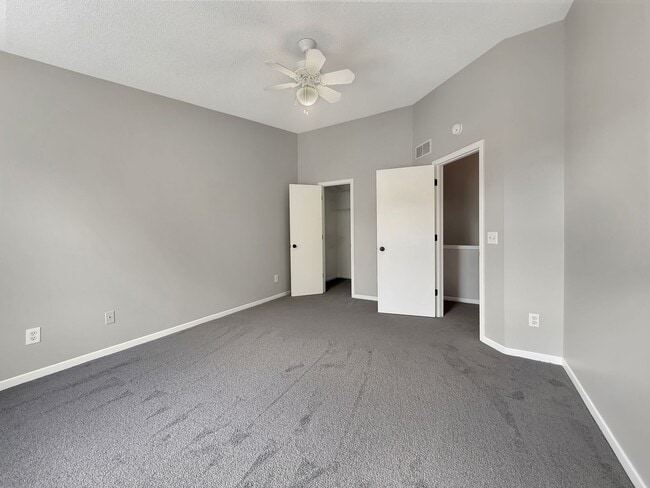 Building Photo - 14393 Estates Ave