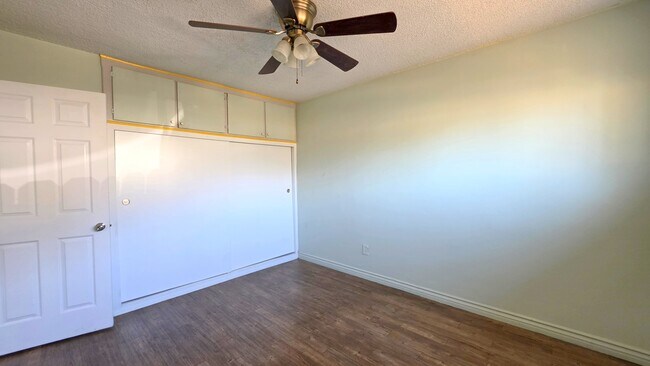 Building Photo - 124 N 12th Ave