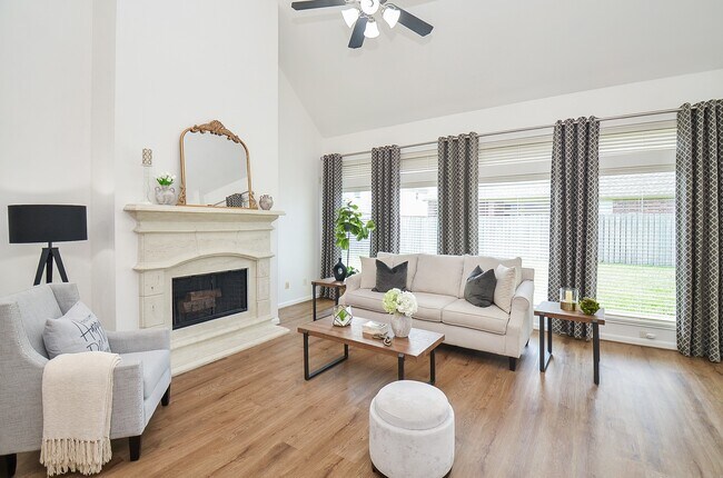 Building Photo - 25619 Tower Side Ln