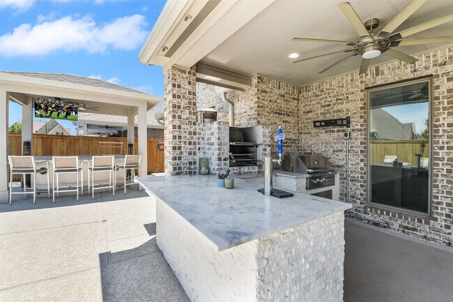 Building Photo - 15014 Little Fox Canyon Tr
