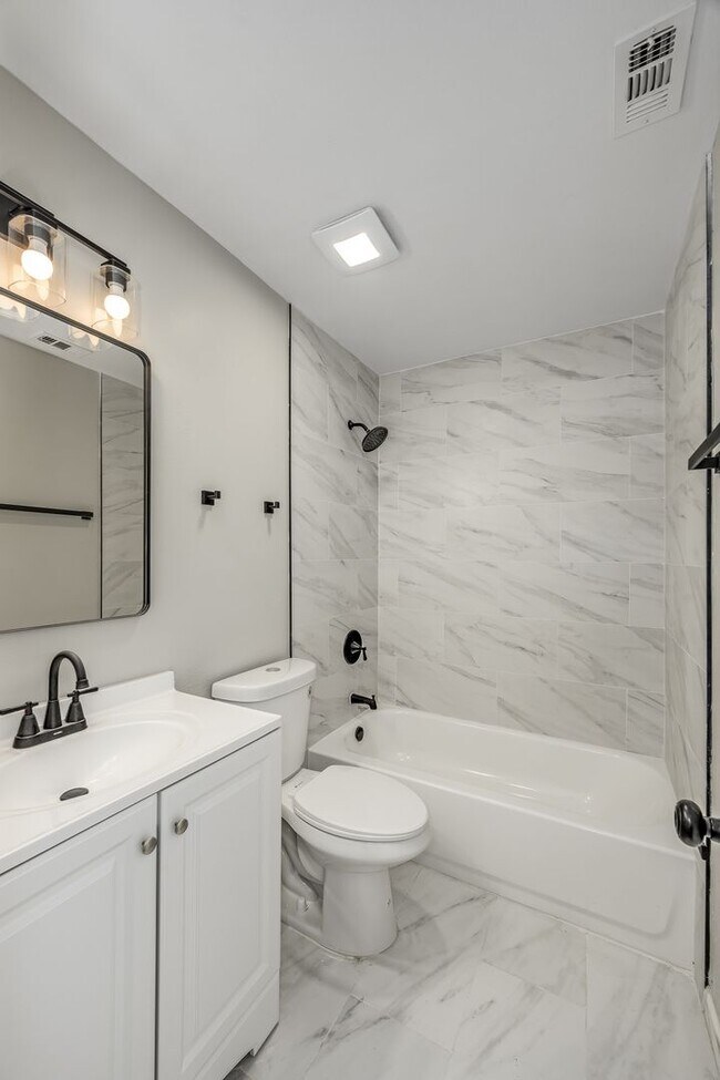 Building Photo - Charming Palm Bay Retreat - Perfect for Relaxation and Entertainment!