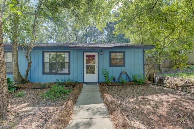 Building Photo - 1825 Meriadoc Rd