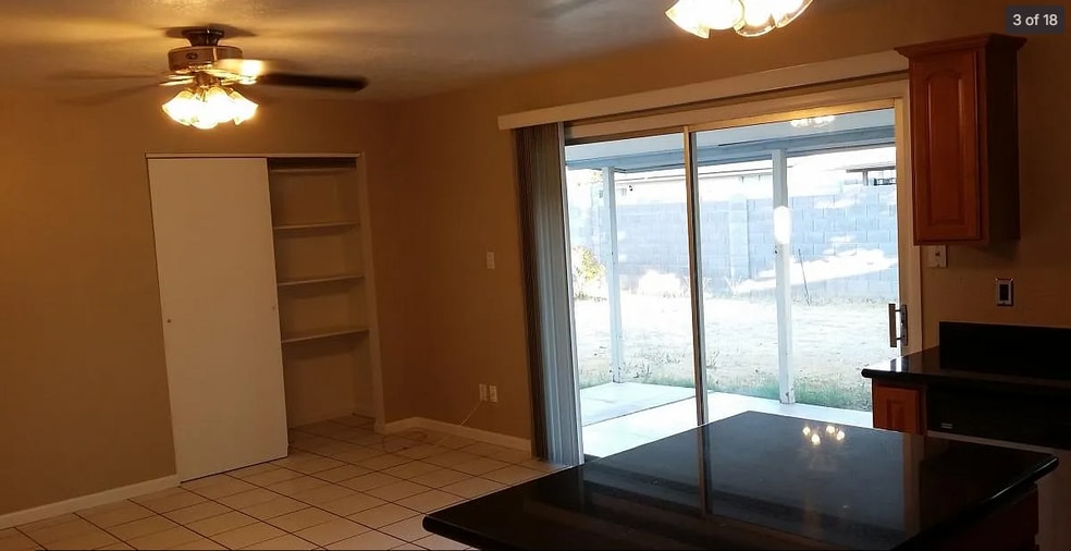 Building Photo - 2519 E Pebble Beach Dr