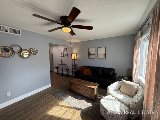 Building Photo - 2540 N 17th Way