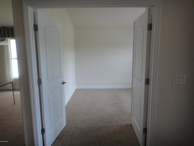 Building Photo - 4063 Palladian Way