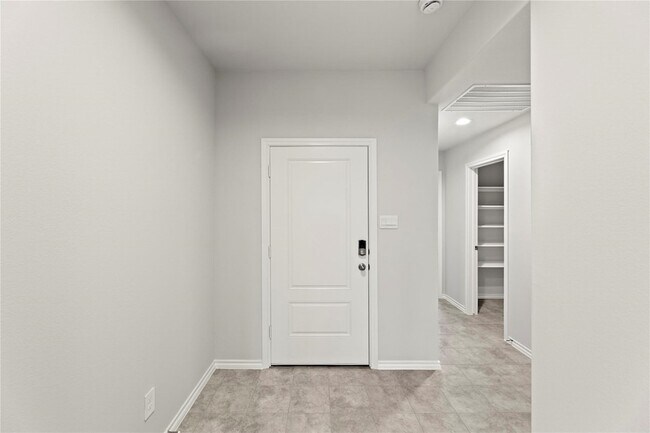 Building Photo - 317 Bent Oak Dr