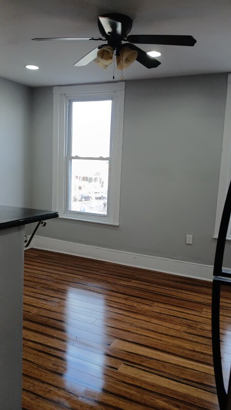 Building Photo - 342 N 52nd St