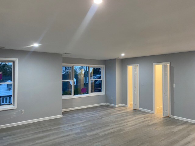 Building Photo - 18 Nuvern Ave