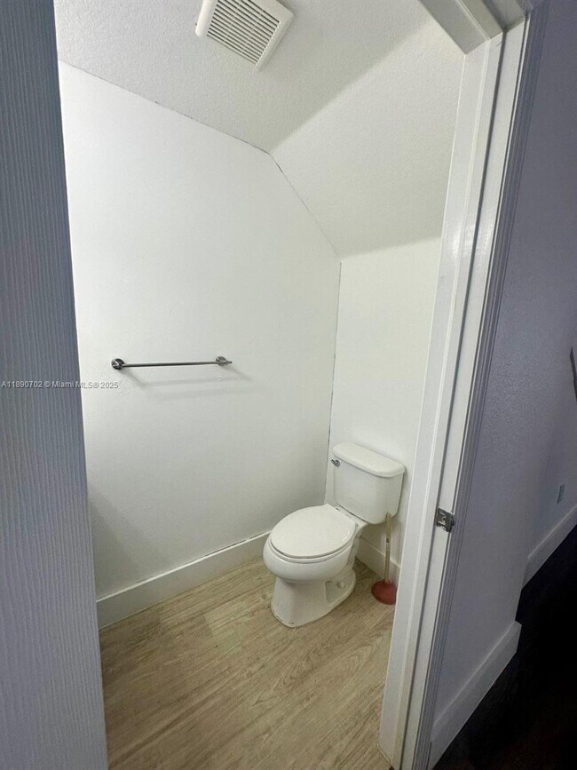 Building Photo - 17021 SW 94th Terrace