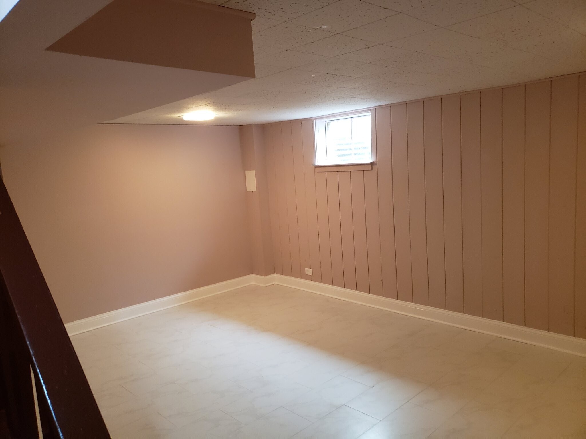 Building Photo - 2142 Rugen Rd