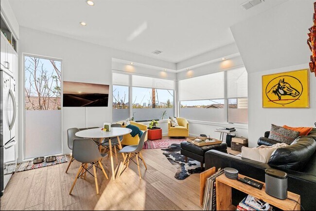 Building Photo - 1608 Ravey St