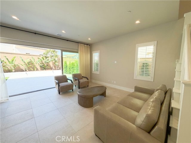 Building Photo - 115 Mossvine