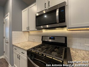 Building Photo - 14047 Mudstone St