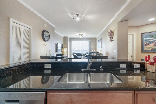 Building Photo - 700 S Harbour Island Blvd