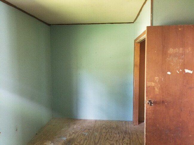 Building Photo - 728 Schirmeyer St