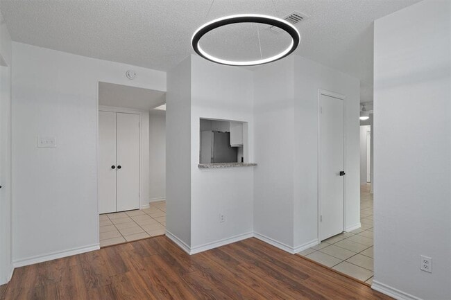 Building Photo - 2602 Alcott Ln