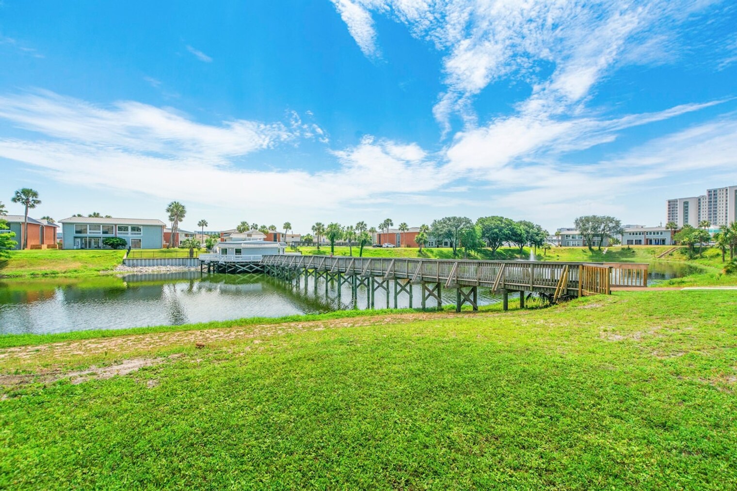 Building Photo - 4000 Gulf Terrace Dr