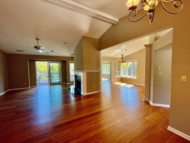 Building Photo - 209 Bokoshe Cir