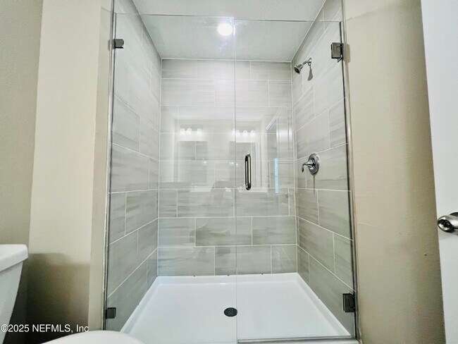 Building Photo - 2657 Sandy Dune Dr