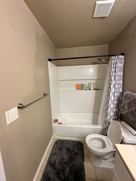 Bathroom - 8889 Caminito Plaza Centro