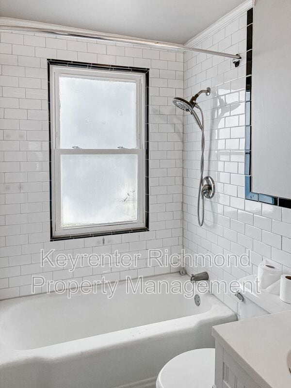 Building Photo - 1005 E Brookland Park Blvd