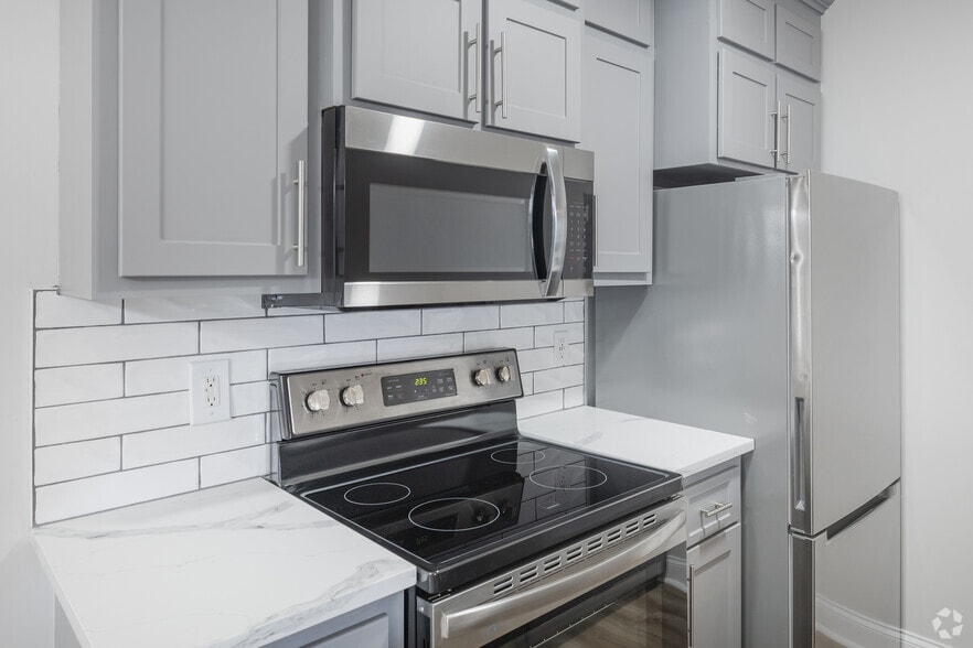 1BR, 1BA - 700SF - Kitchen Appliances - Faris Residences Strawberry Station